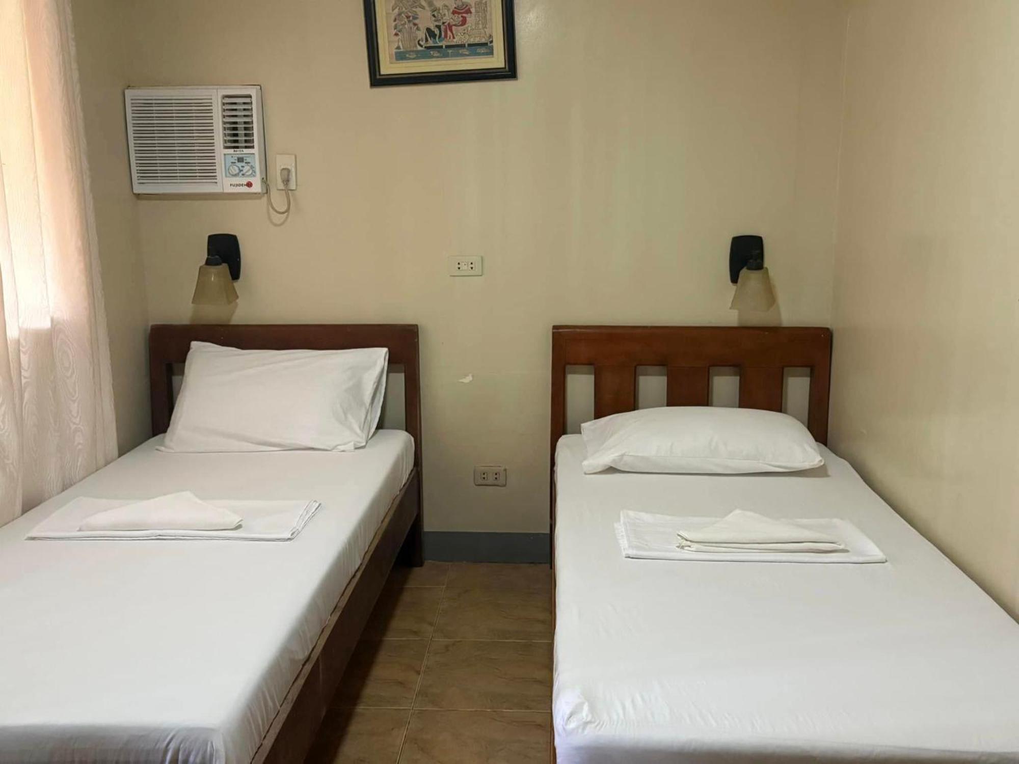 Dubay Panglao Beachfront Resort Esterno foto